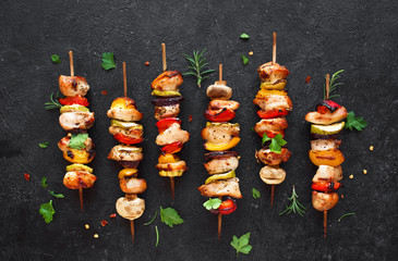 Wall Mural - Chicken and vegetable skewers