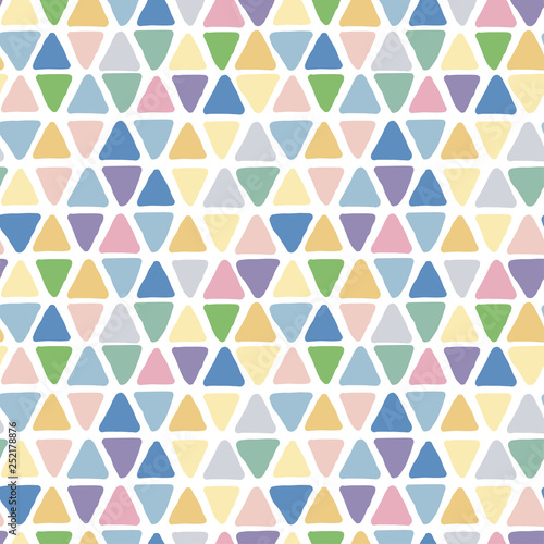 手書き風三角の背景素材 ピンク系 Stock Illustration Adobe Stock 手書き風三角の背景素材 ピンク系 Stock Illustration Adobe Stock