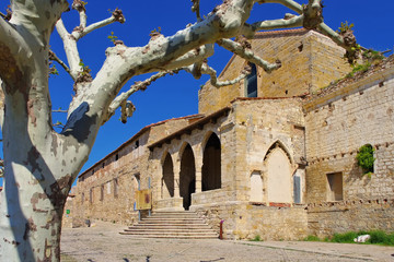 Poster - Franziskanerkloster in der mittelalterlichen Stadt Morella, Castellon in Spanien - Convent of Sant Francesc in the old medieval town of Morella in Spain