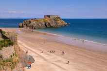 Castle Beach And St. Catherine's Island, Sunny Day With Blue Sky In Summer, Tenby, Pembrokeshire, Wales