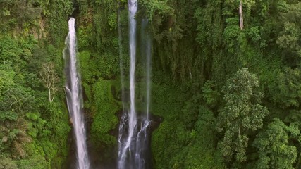 Fototapete - Sekumpul water fall 