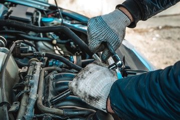 The photo of repair of the engine