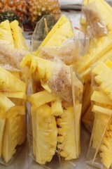 Canvas Print - Fresh pineapple is delicious in street food