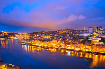 Fototapete - Porto afterglow skyline Douro Portugal