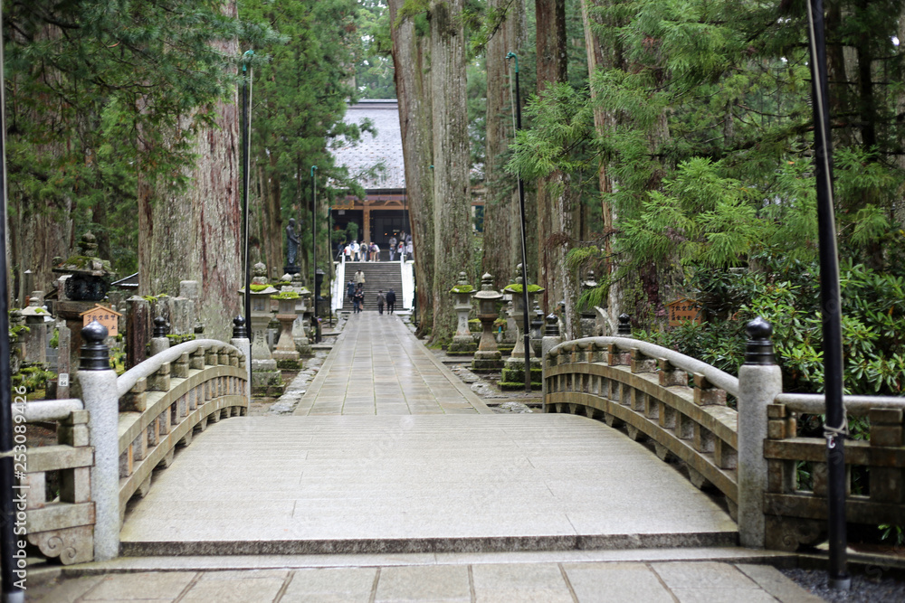 290 高野山奥之院、扁額 奥之院 高野山へ その4 - 登って潜って、月をみて。