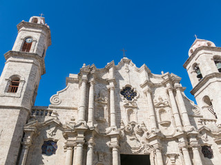 Wall Mural - San Cristobal Cathedral, the Havana Cathedral, in Old Havana, Cuba