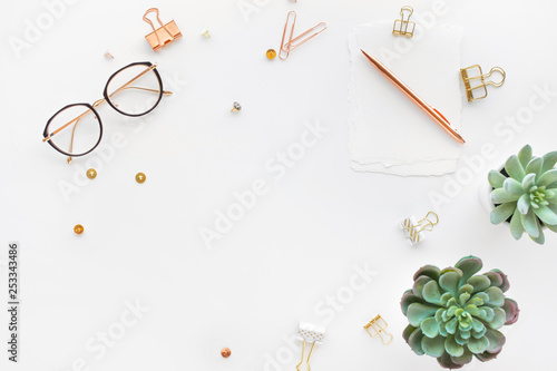 Cuadros en Lienzo Elegant work table with business accessories on withe background