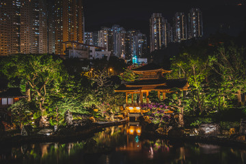 Fototapete - Honk Kong, November 2018 - Nan Lian Garden park