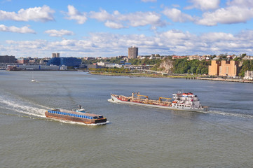 Wall Mural - A View of New York City from Hudson River, USA