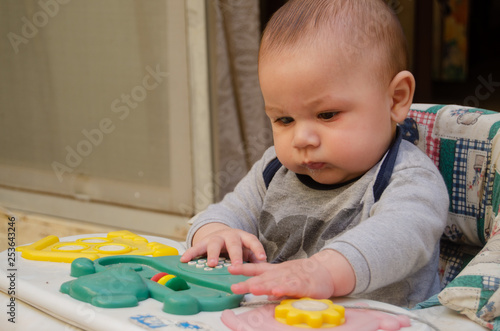 walker for 4 month old