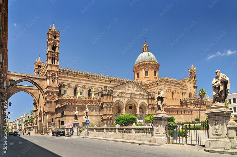 Palermo Cathedral is the cathedral church of the Roman Catholic Archdiocese of Palermo located in Palermo Sicily southern Italy. - obrazy, fototapety, plakaty 