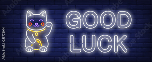 Fotografía Good luck neon sign. Maneki neko