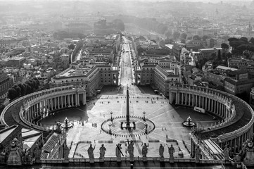 Fototapete - Aerial view of St Peter's square in Vatican,black and white,  Rome Italy