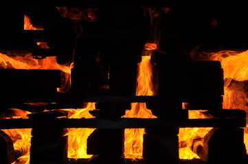 fire/ burning wood