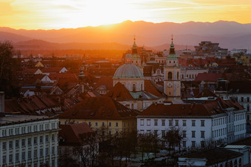 Canvas Print - Panoramic view of city center of Ljubljana sunset