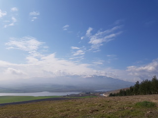 landscape, sky, field, countryside, nature, green, view, hill, grass, rural, panorama, clouds, hills, agriculture, summer, meadow, fields, mountain, farm, blue, england, country, panoramic, mountains,