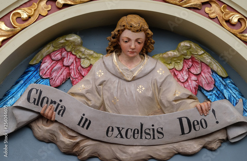 Angel with Gloria in excelsis Deo Banner, Nativity Scene, altarpiece in the chur Tableau sur Toile