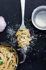 Wall Mural - homemade spaghetti with cream, spinach and parmesan