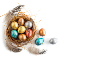 Easter nest with golden eggs