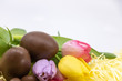Ressource graphique avec zone de texte, oeufs en chocolat et tulipes pastel pour Pâques