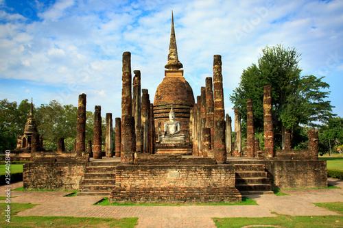 Fotomural Sukhothai Historical Park In Thailand, Buddha statue, Old Town,Tourism, World Heritage Site, Civilization,UNESCO