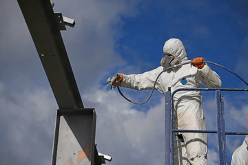 Wall Mural - spraying the beams