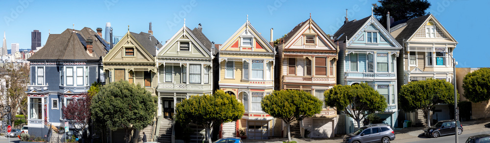 victorian houses at San Francisco heights - obrazy, fototapety, plakaty 