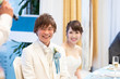 © west_photo - 結婚式　スピーチを聞く新郎と新婦