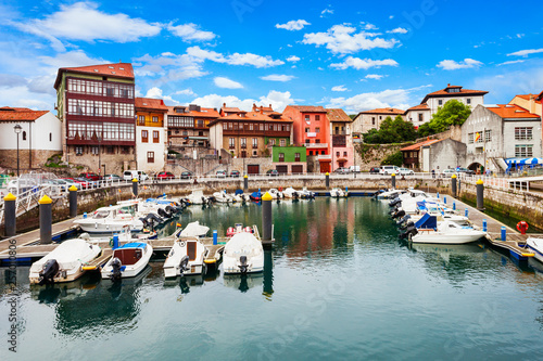 Llanes city marina in Spain Obraz na płótnie