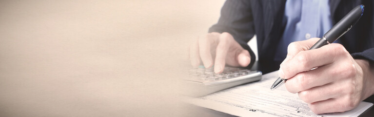 Aufkleber - Accountant hands with calculator