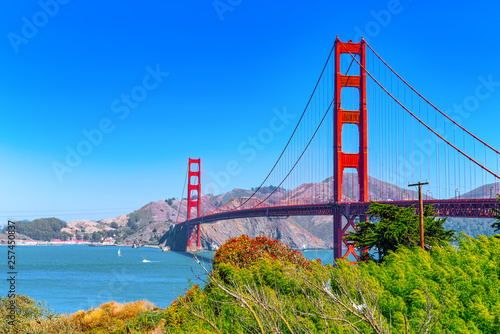 Fényképezés  Panorama of the Gold Gate Bridge and the other side of the bay
