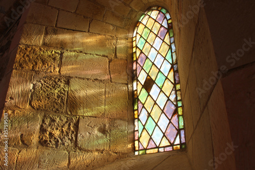 Fotografía Stained-glass window in a church (La Chaume - France)