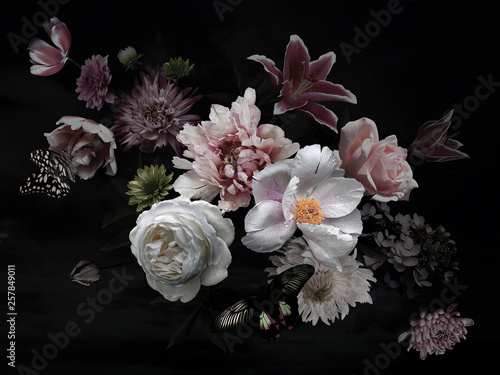 Dekoracja na wymiar  piekne-kwiaty-ogrodowe-na-czarno-karta-kwiatowy-zabytkowe