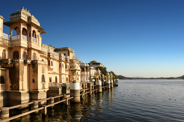 Wall Mural - Udaipur cityscape, the historical lakeside architecture at lake Pichola, Rajasthan, India