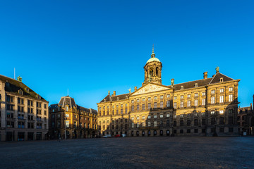 Wall Mural - Beautiful winter view of the Royal Palace on the dam square in Amsterdam, the Netherlands