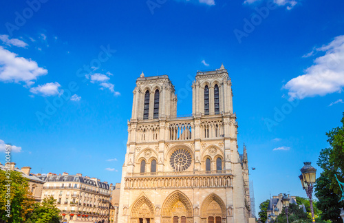Plakat Słynna katedra Notre Dame de Paris w Paryżu, Francja.