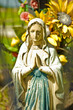 Stara rzeźba Matki Boskiej