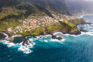 Fototapete - Beautiful mountain landscape of Seixal, Madeira island, Portugal. Summer travel background. Aerial view.