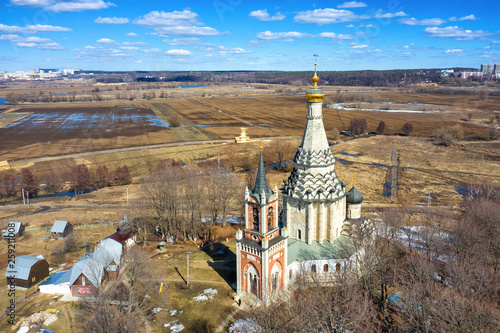 Село остров московская область фото