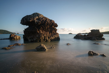 Sonnenaufgang am Strand von Cape Hillsborough