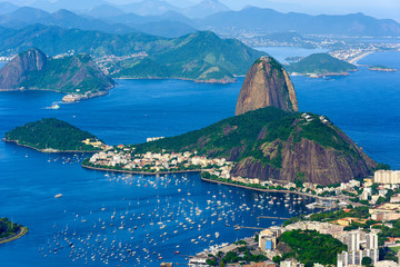 Canvas Print - The mountain Sugar Loaf and Botafogo in Rio de Janeiro, Brazil