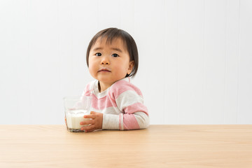 Canvas Print - パンを食べる子ども