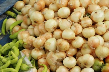 Canvas Print - Fresh onion for cooking at street food