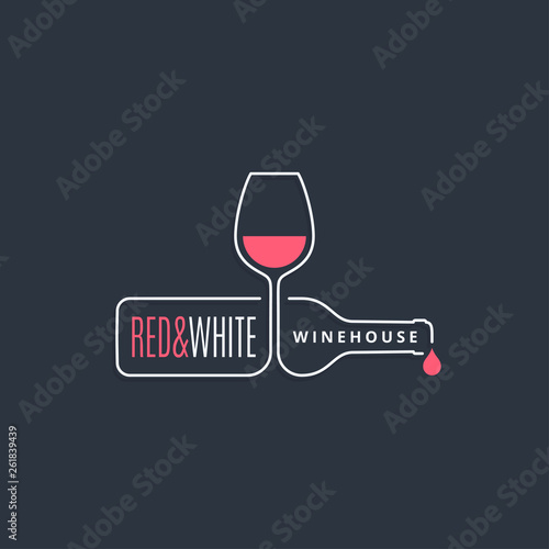 Fotografía wine bottle with wine glass line icon on black