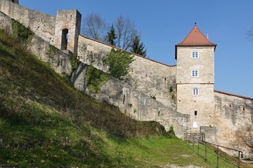 Pappenheim - Bayern - Burgmauer mit Turm