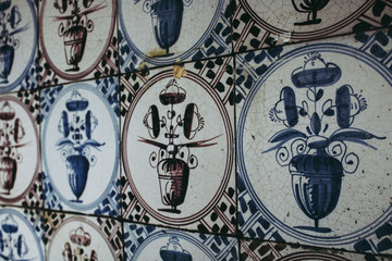 Old Dutch Flower Pot Tile Delft Blue II