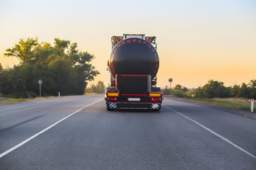 gas-tank goes on highway