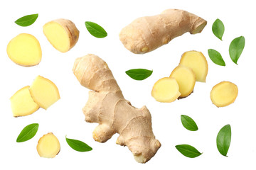 Canvas Print - sliced ginger with leaves isolated on white background top view