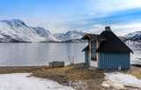Fototapeta Sawanna - Coast of the Norwegian Sea. Lyngen Alps.Tromso