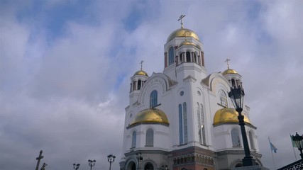 Wall Mural - Church on the Blood with moving cloud background in Yekaterinburg, Russia